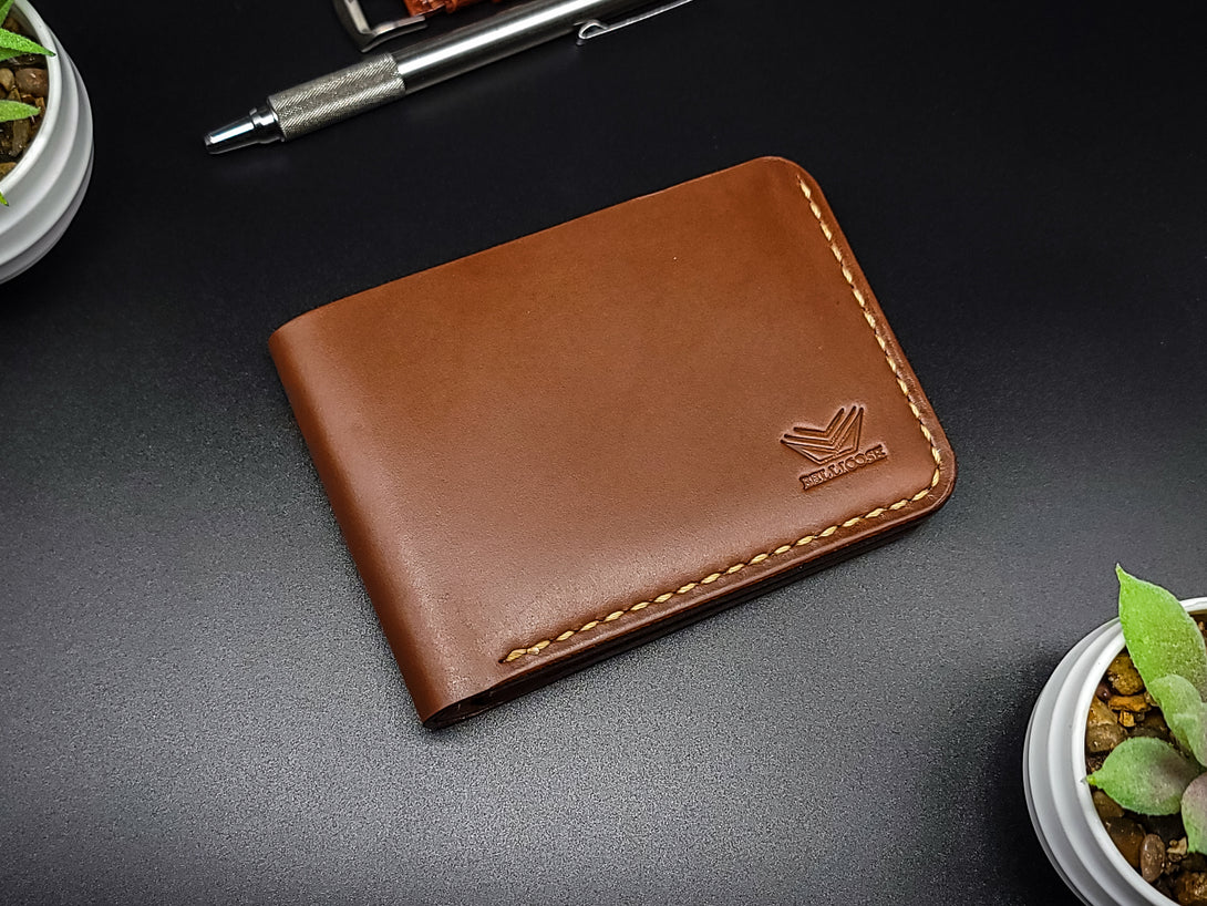 Classic Bifold Wallet - Brown